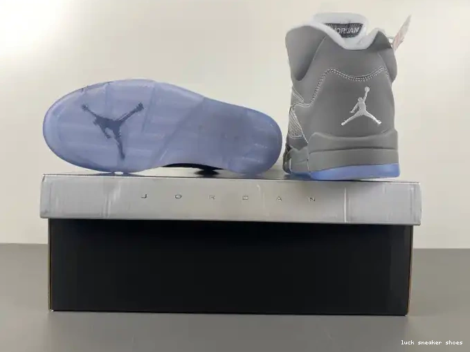 Rep LUCY 136027-005 Retro Wolf Grey 5 Jordan Air 0610
